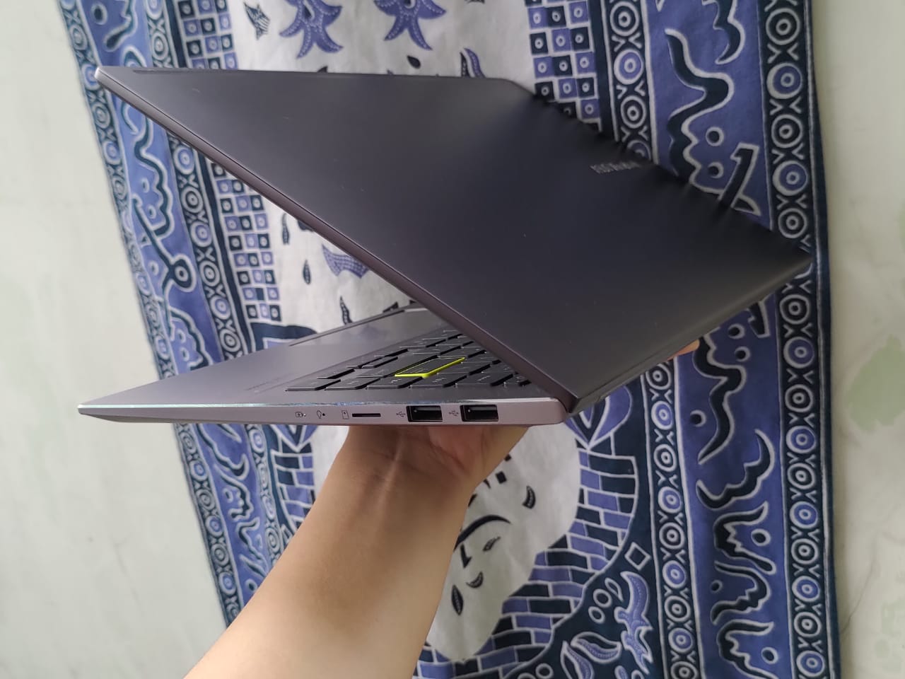 Asus VivoBook S14 M433, Laptop Anak Muda Bertenaga AMD