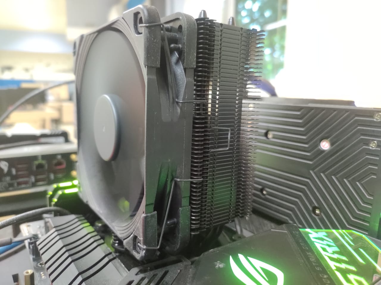 Noctua NH-U12S Chromax Black, Tetap Mumpuni dengan Gaya Low Profile