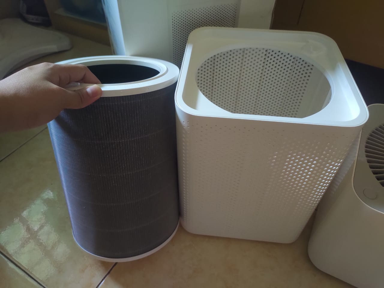 Xiaomi purifier lite. Xiaomi Air Purifier 3c фильтр. Mi Air Purifier 3c коробка. Mi Air Purifier 3c емкость для воды. Xiaomi Purifier 3н сильно шумит