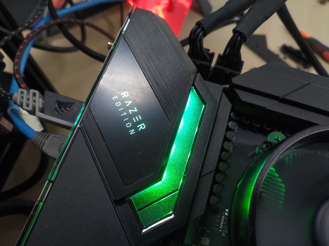 Menjajal ASRock B550 Taichi Kolaborasi Razer