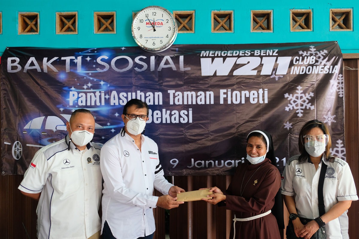 MB W211CI Tetap Semangat Berbagi di Tengah Pandemi