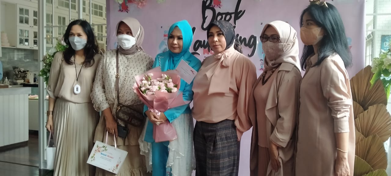 Melly Goeslaw dan Mendiang Elly Kasim Berbagi Inspirasi lewat Buku