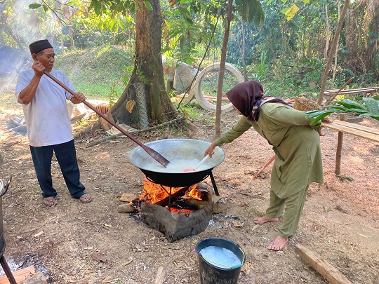 Gotong Royong Lestarikan KCBN Muara Jambi Lewat Empat Larang Sejarangan