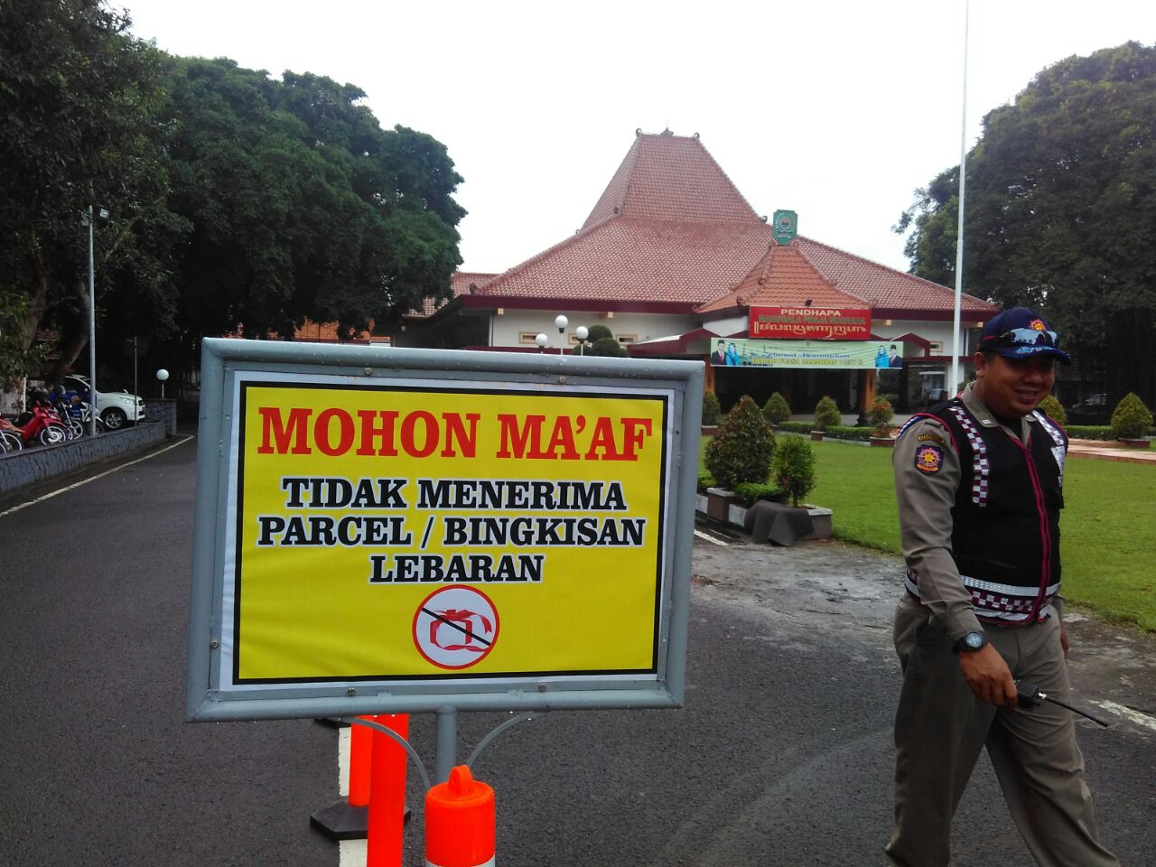Bupati Trenggalek Tolak Parsel Lebaran