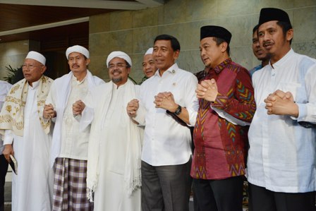 Massa Aksi 112 sudah Berdatangan di Masjid Istiqlal