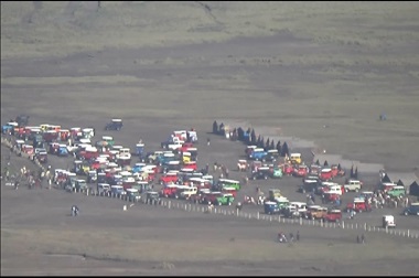 Gempa masih Terjadi di Gunung Bromo, Wisatawan Nekat Mendekat