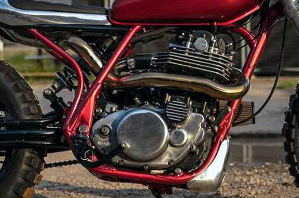 Yamaha SR400 Custom Bertenaga Monster Racikan Keeley Pritchard