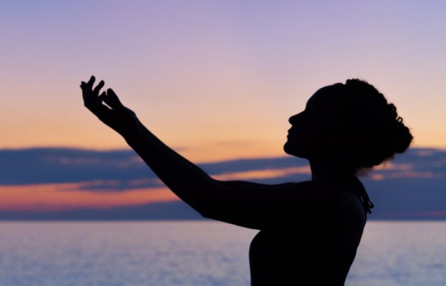 Manfaat Prenatal Yoga bagi Ibu Hamil