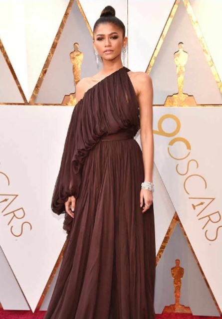 Empat Baju Terbaik dan Terburuk di Ajang Oscar 2018