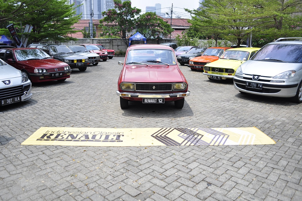 Pamer Harta Karun di Saturday French Automobile Meet-Up
