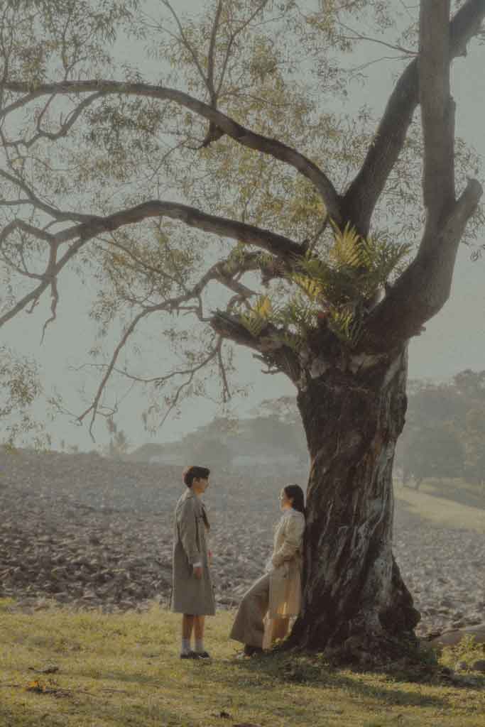 Foto-foto Prewedding Adipati Dolken dan Canti Tachril