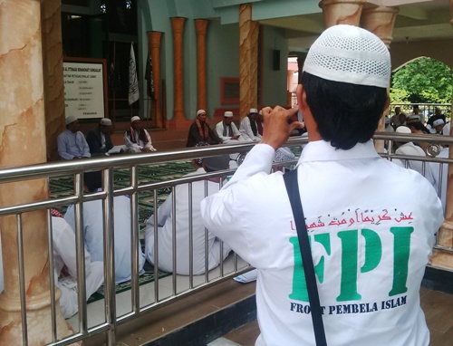Usir Ahmadiyah, Pemerintah Didesak Sanksi Bupati Bangka