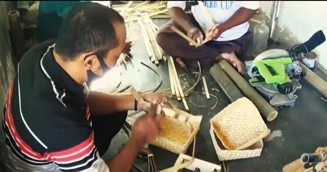 Kisah Mantan Penjual Bakso Membantu Penyandang Disabilitas
