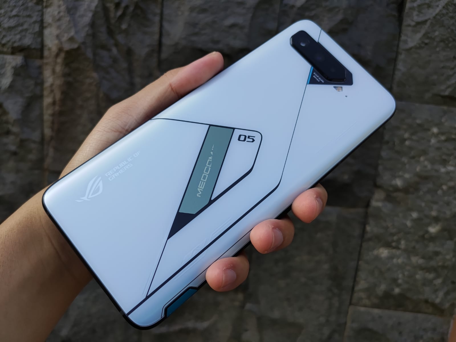 Review Asus ROG Phone 5 Ultimate, Smartphone Gaming yang Makin Sempurna