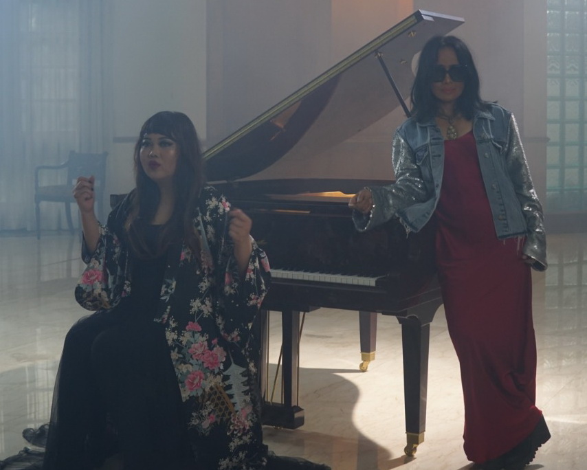 Video Musik Pertama Atiek CB Setelah 17 Tahun Absen