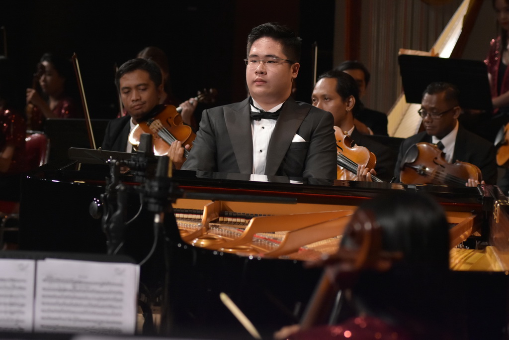 Kolaborasi 'Mewah' JOC Bersama Isyana Sarasvati dan Jonathan Kuo