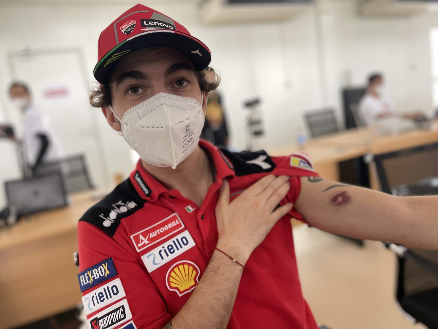 Lengan Bagnaia terluka akibat kerikil lintasan Mandalika