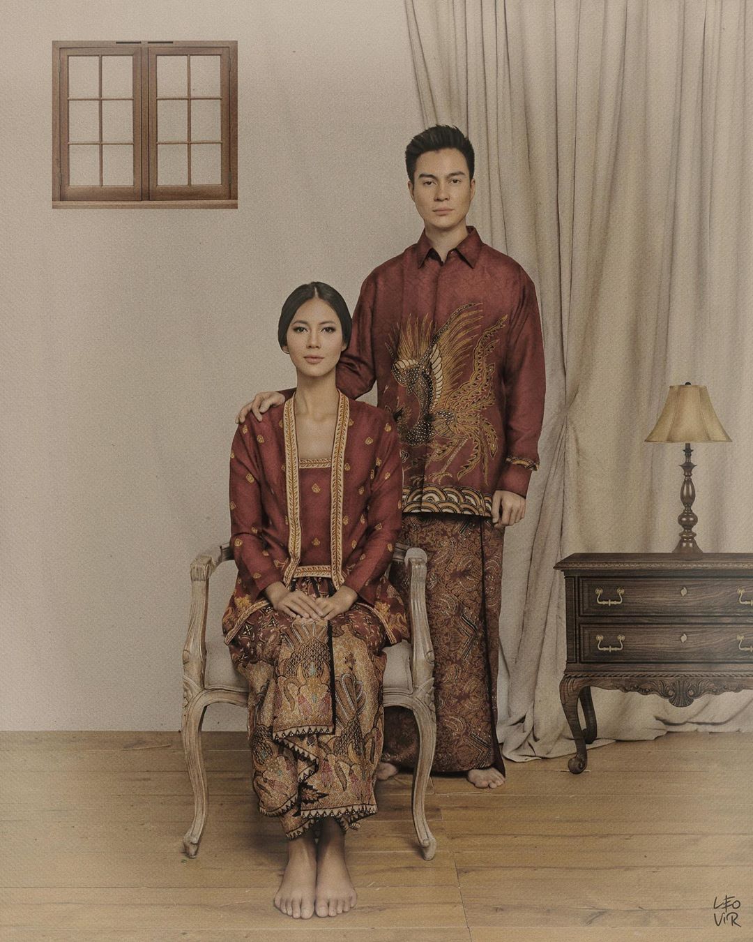 Pesona Artis Indonesia Memakai Batik di Berbagai Kesempatan