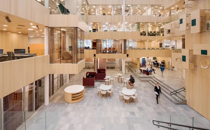 Kantor Balai Kota dengan Desain Minimalis