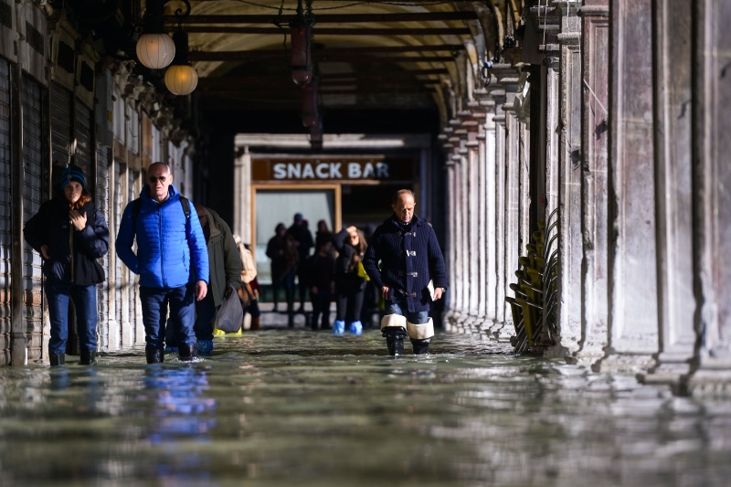Banjir di Venesia, Italia Tetapkan Status Darurat