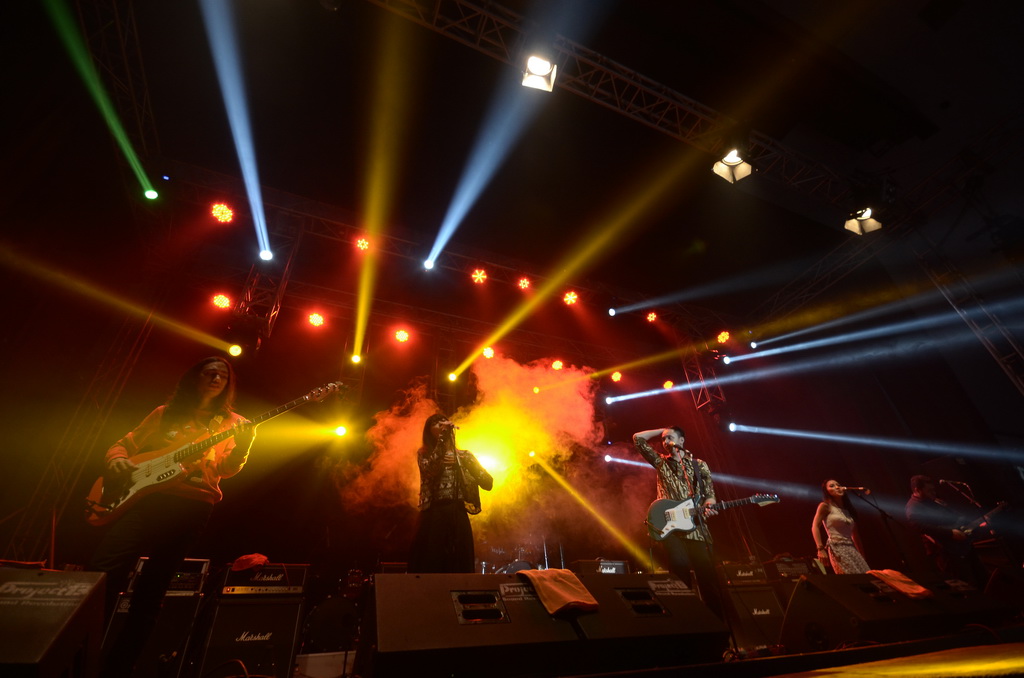 Cerita di Balik Lagu-Lagu Barasuara di Album Taifun