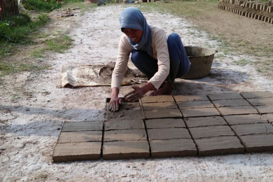 40 Tahun Kesulitan Air, Petani Brebes Alih Profesi