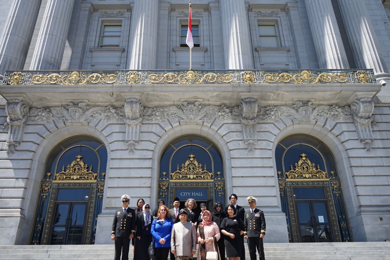 Keren, Merah Putih Berkibar di Kantor Balai Kota San Francisco