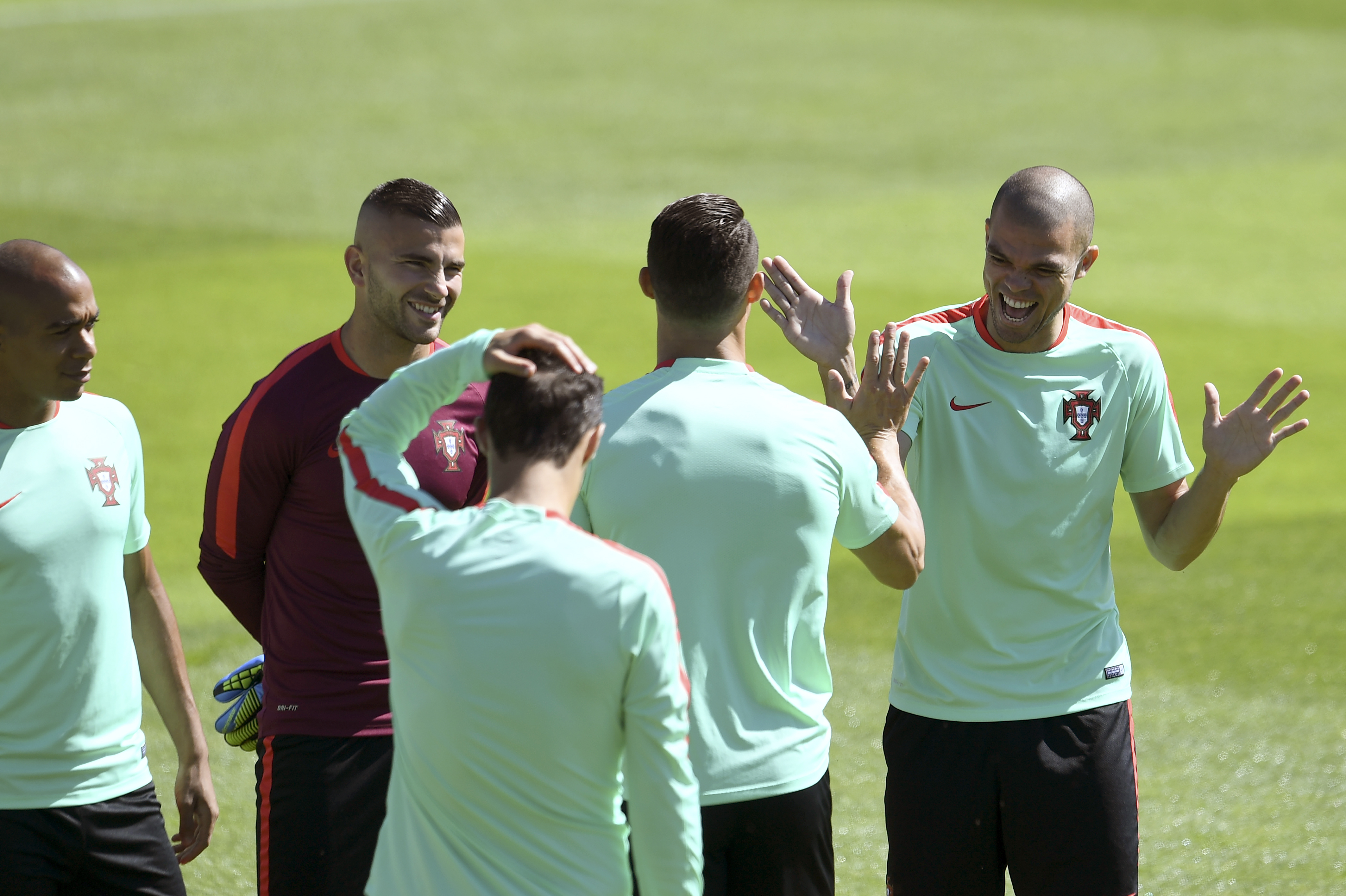 Kabar Baik untuk Portugal, Pepe Sudah Kembali Berlatih