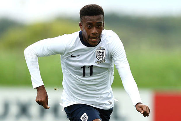 Mengapa Iwobi dan Moses Memilih Nigeria Ketimbang Inggris?