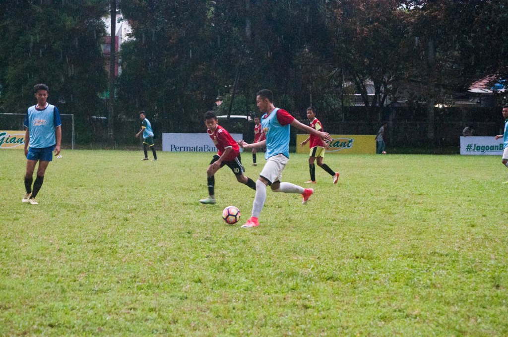 Dua Anak Indonesia Dapat Beasiswa Sepak Bola di Spanyol