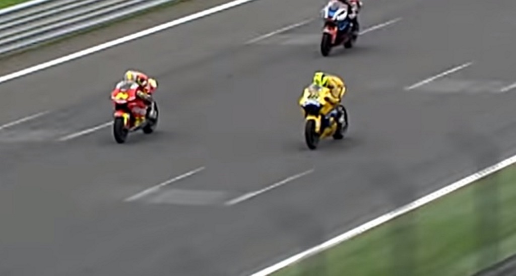 5 Top Momen MotoGP Kejar-kejaran Menegangkan Sampai Garis Finis