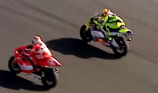 5 Top Momen MotoGP Kejar-kejaran Menegangkan Sampai Garis Finis