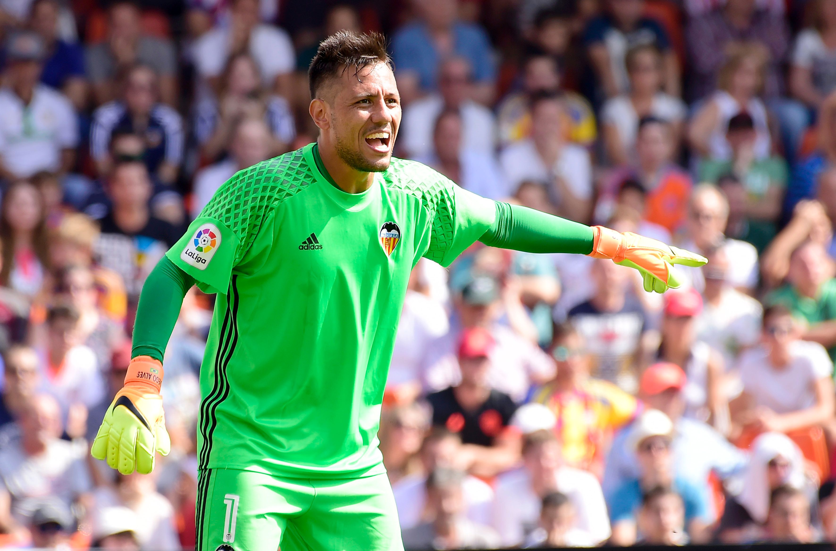 6 Kiper dengan Penyelamatan Penalti Terbanyak Tiga Musim Terakhir