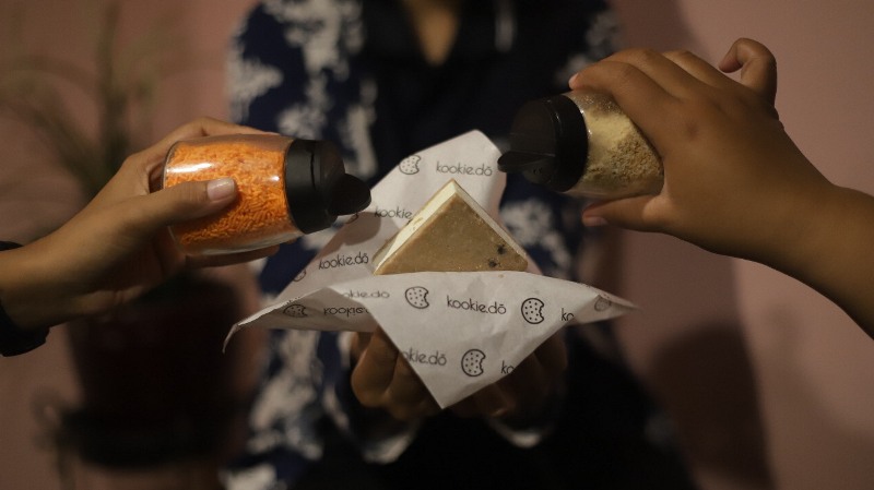 Menikmati Sensasi Es Krim dari <i>Cookie Dough</i> yang Kekinian