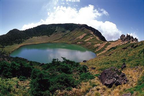 Gunung-gunung Indah yang Patut Dikunjungi di Korea Selatan