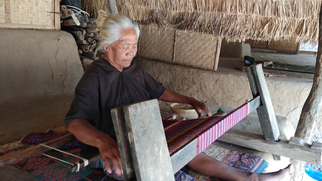 Menjaga Kekentalan Budaya Dusun Ende