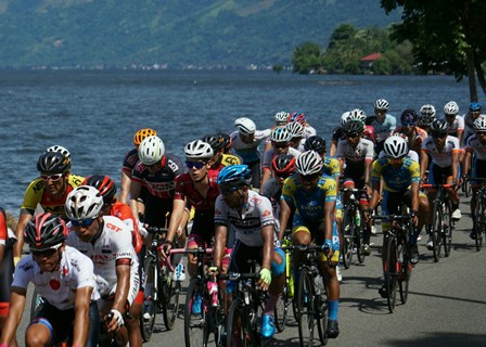 Jay Dutton Menang Etape 7, Polivoda Dominasi Gelar Raja Tanjakan dan Sprint