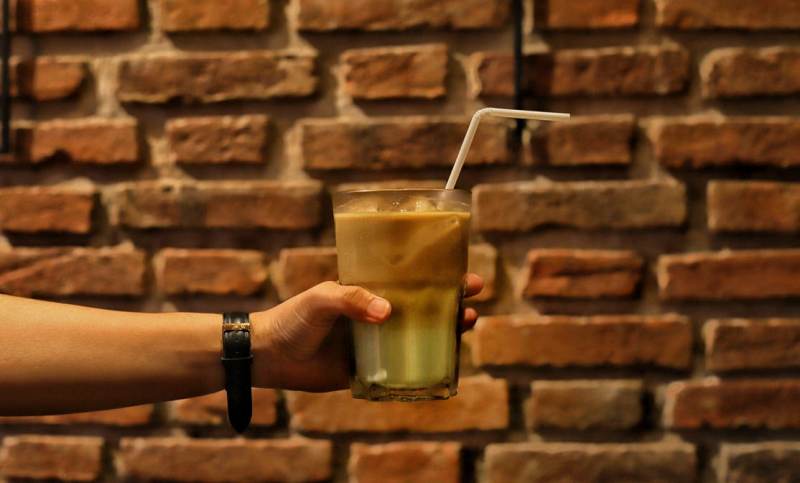 Menyeruput Kopi dengan Rasa Pandan
