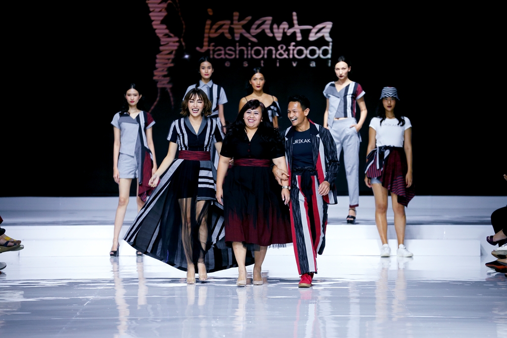 Perpaduan Lurik dan Batik, Buatan Lokal yang Membius Dunia