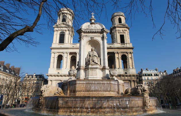 Menikmati Hiburan Gratis di Paris