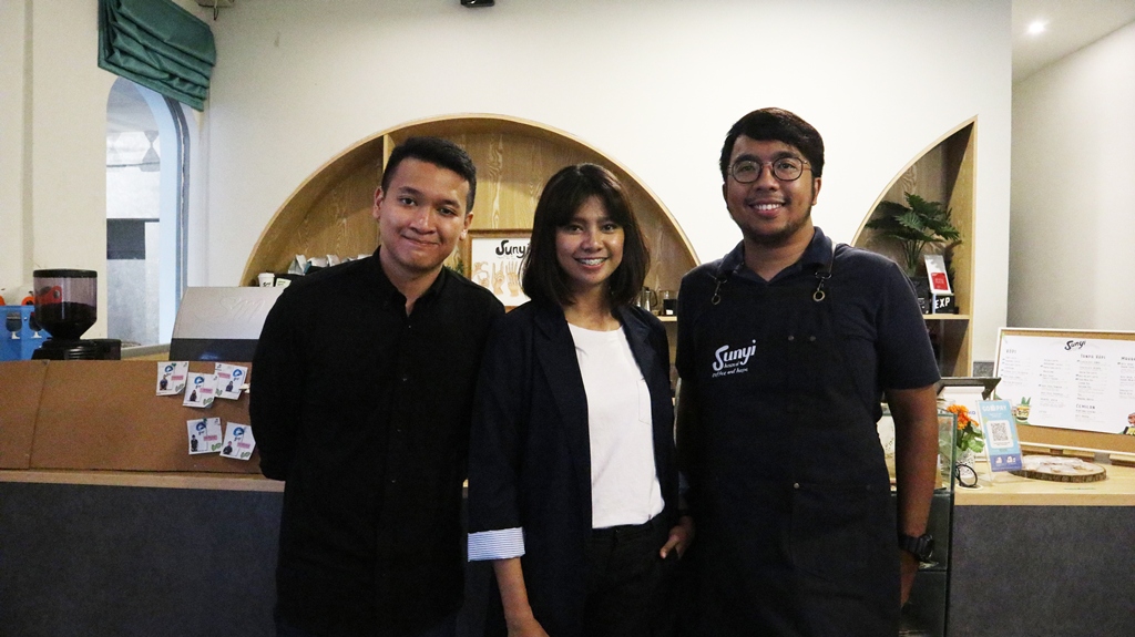 Nikmatnya Menyeruput Kopi dalam Kesunyian