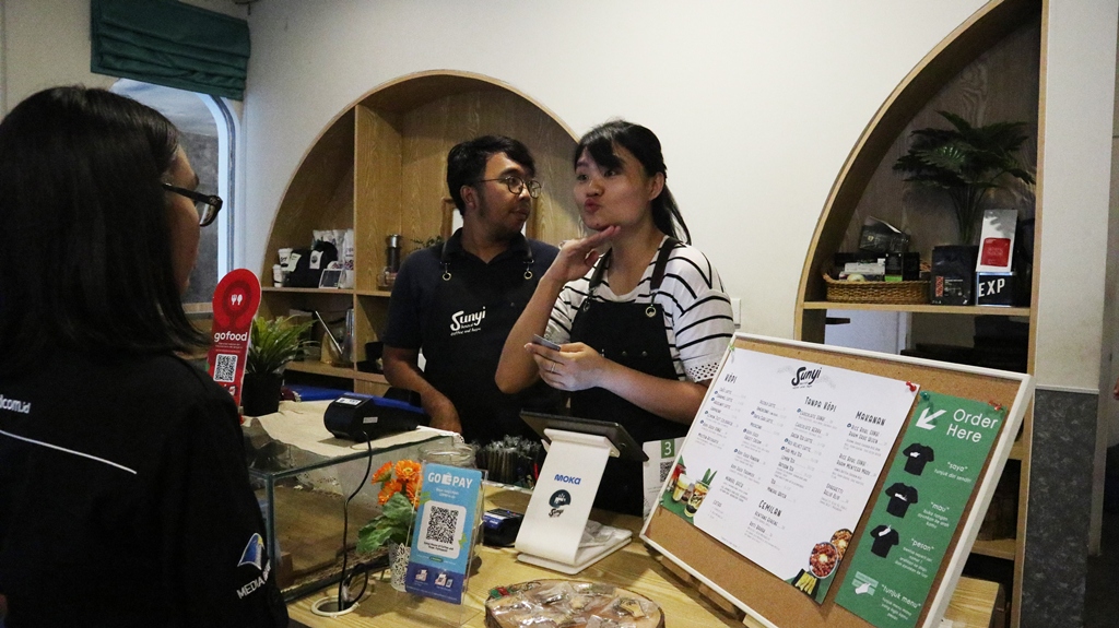 Nikmatnya Menyeruput Kopi dalam Kesunyian