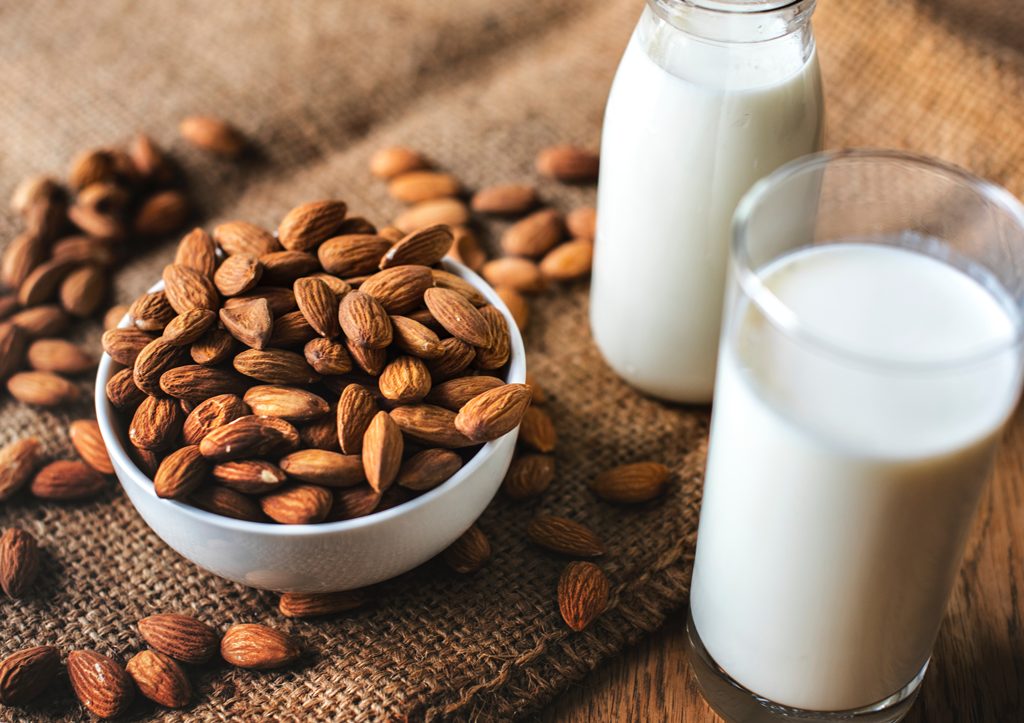 Apakah Susu Sapi Memenuhi Nutrisi Orang Dewasa?