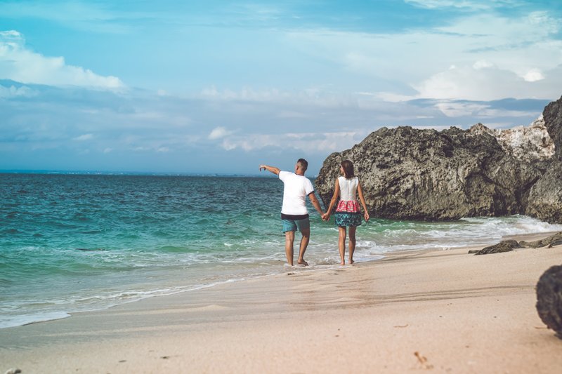 Lima Destinasi Romantis yang 'Haram' Dikunjungi Para Jomblo