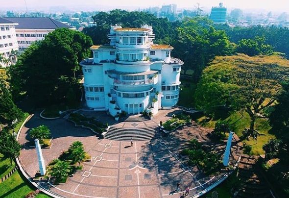 Intip Aneka Wisata di Bandung dari yang Murah hingga Mistis