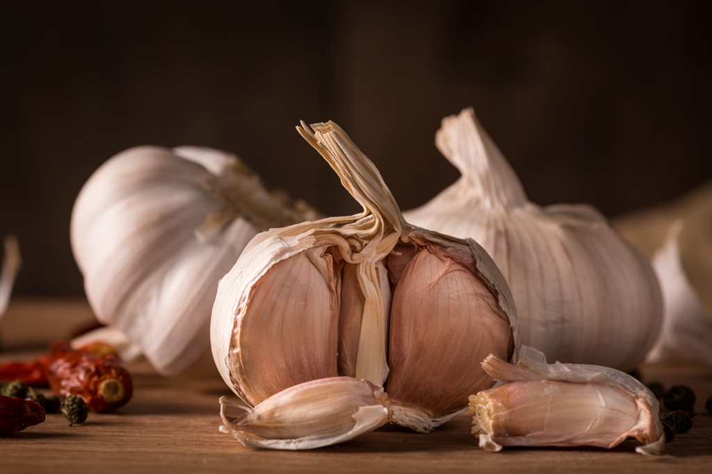 10 Bahan Herbal yang Bisa Membantu Turunkan Hipertensi