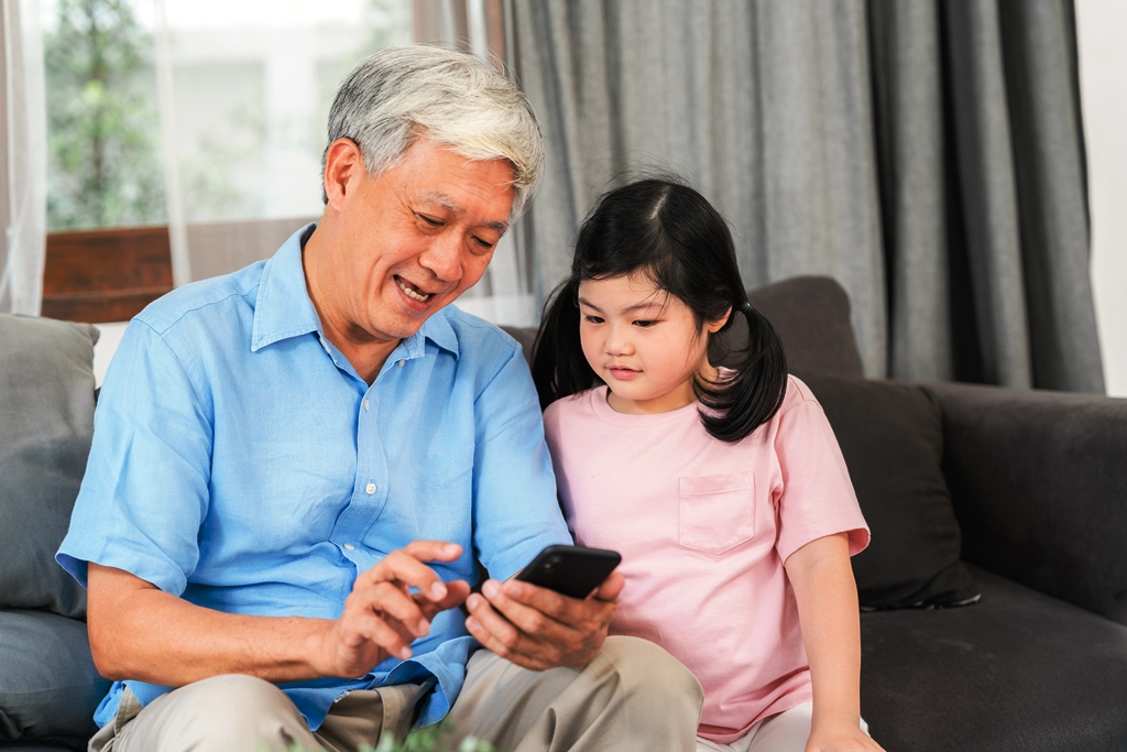 3 Alasan Seseorang Kecanduan Smartphone