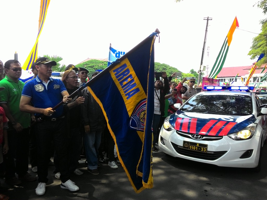 Ribuan Suporter Arema Menuju ke Jakarta Hari Ini