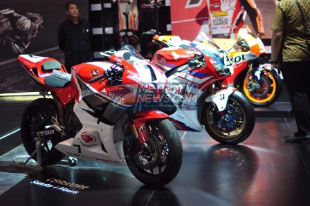 Parade Motor Balap Dunia yang Tampil di IMOS 2016