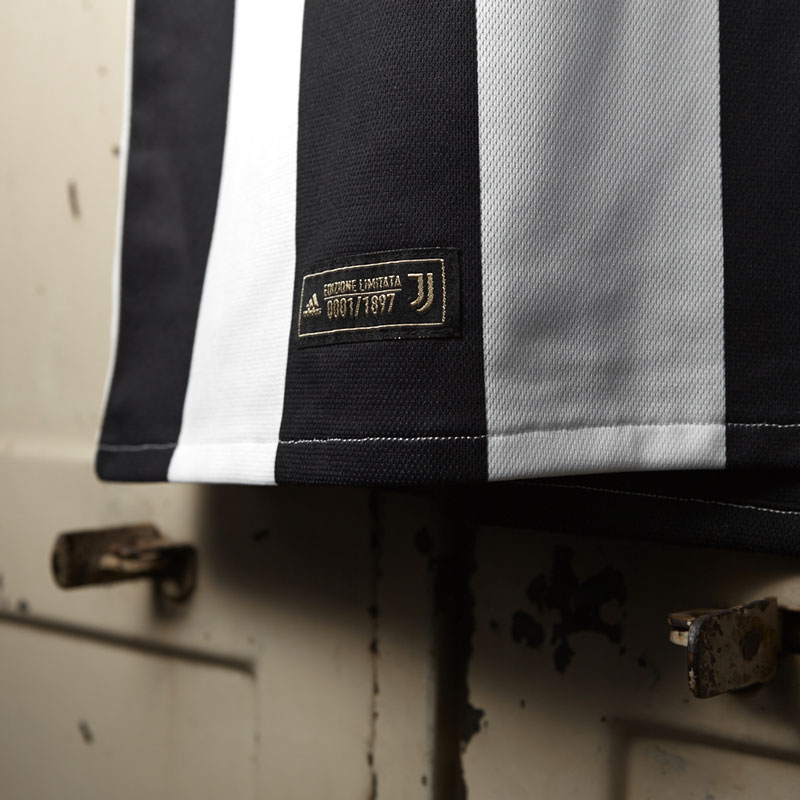Juventus Kenakan Jersey Khusus Saat Hadapi Benevento